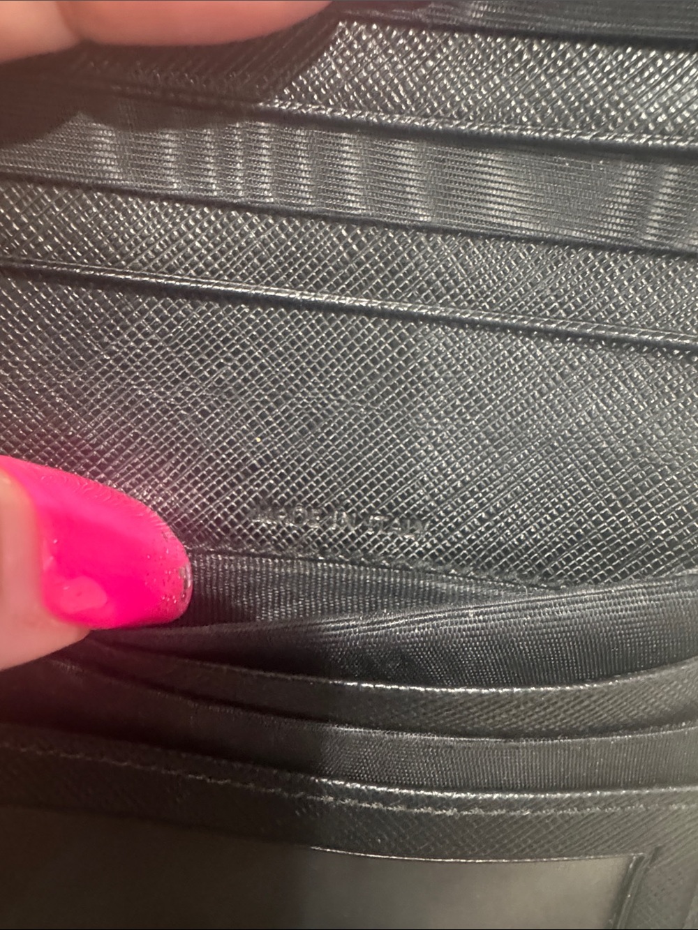 Ed's show price Salvatore Ferragamo Saffiano Leather Gancini Wallet - Picture 16 of 17